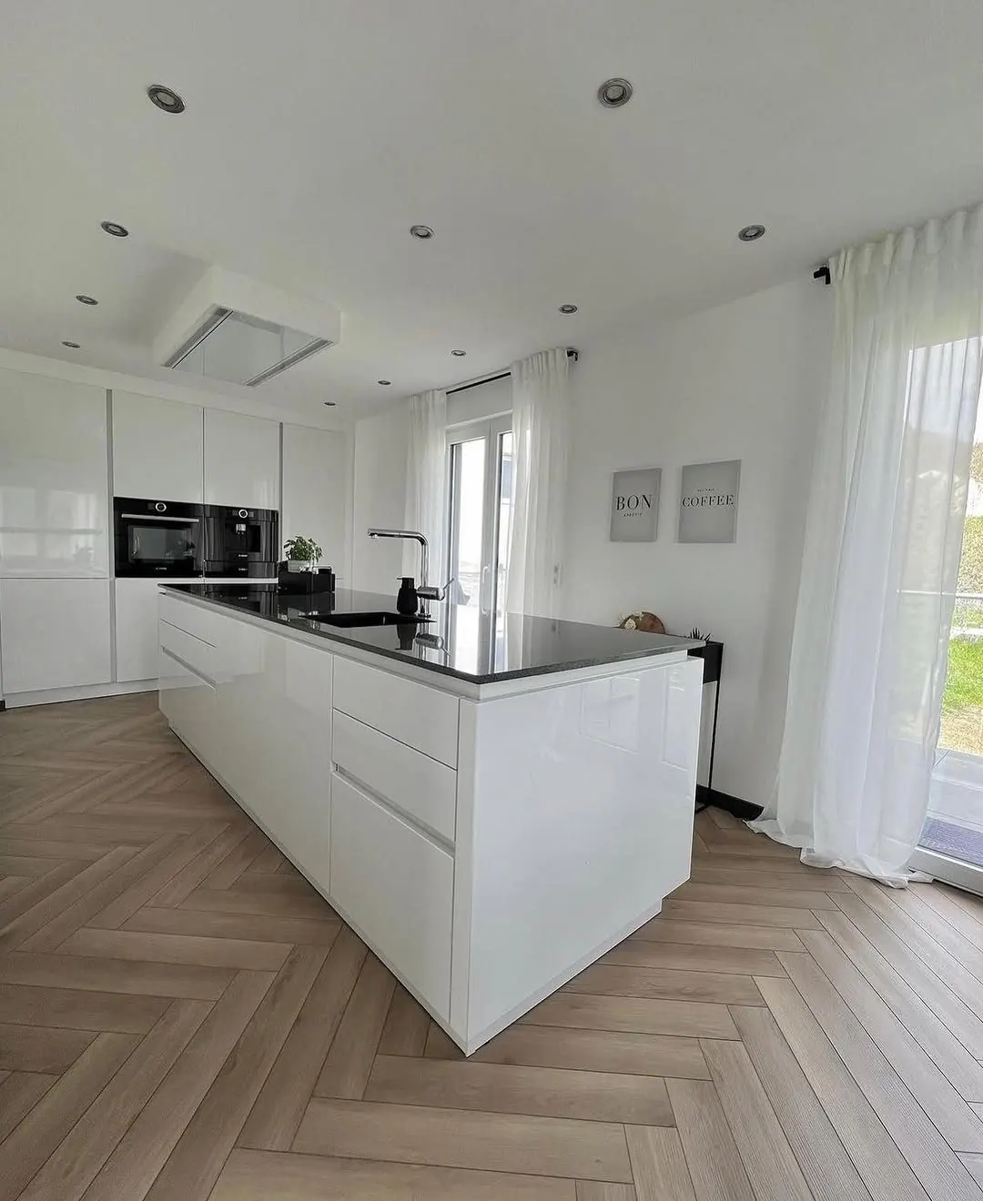 New kitchen